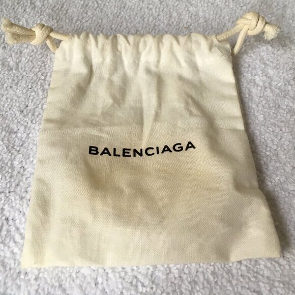 Balenciaga Leather Bangle Bracelet in Green Patent Leather with Silvertone Clasp - Picture 9 of 9